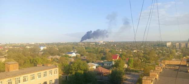 Луганск попал под обстрел: в городе прогремели два взрыва.