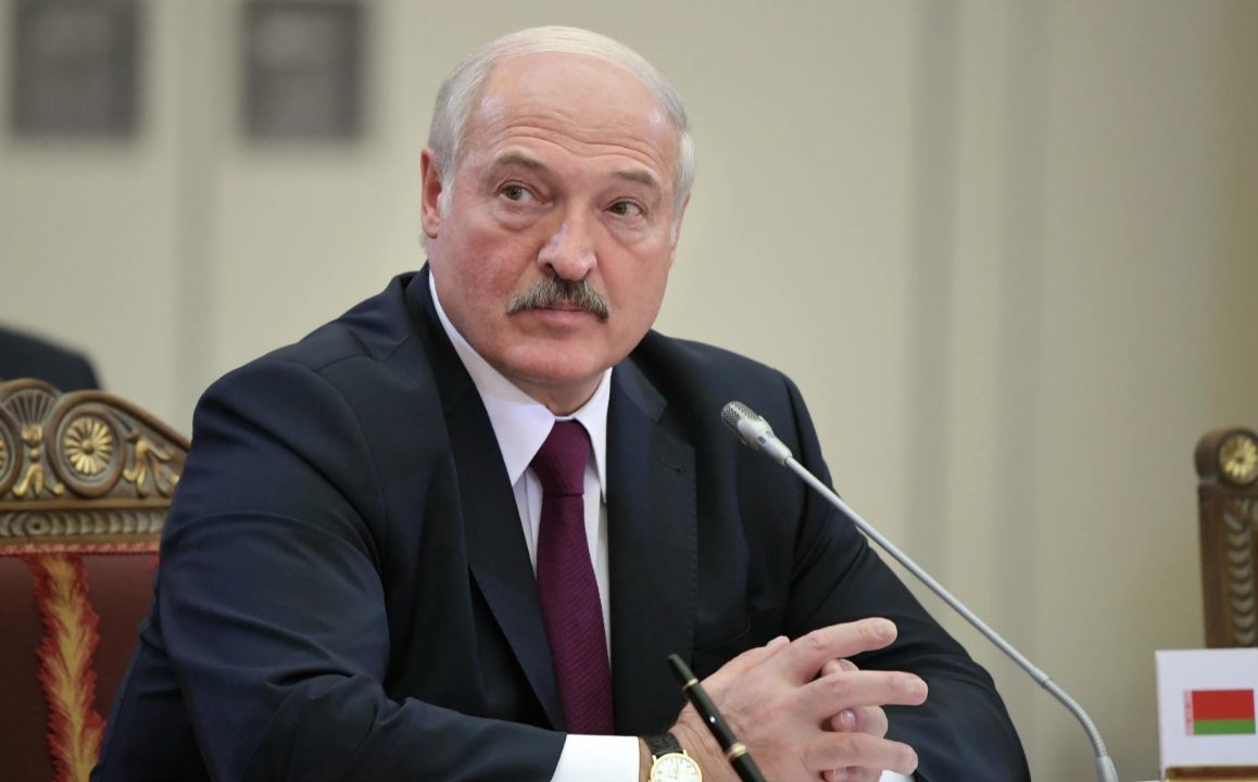 Лукашенко сравнил польских военных с фашистами.