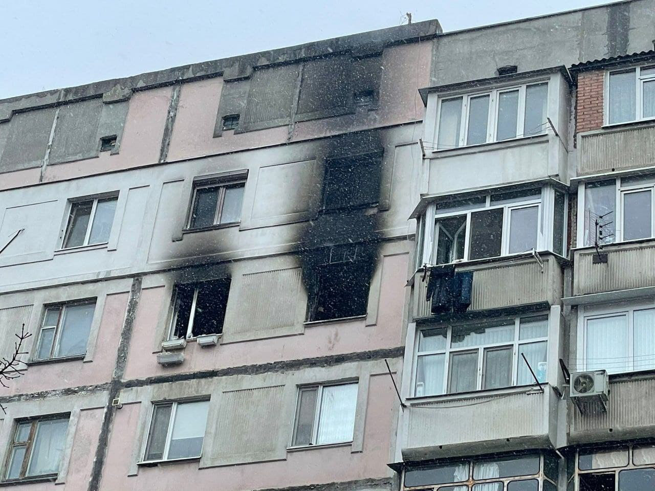 Крупный пожар произошел в квартире на улице Алба-Юлия.