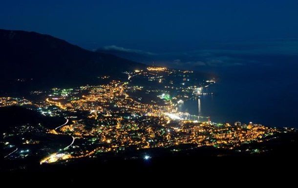 В Крыму отменили чрезвычайные меры по свету.