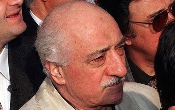 В Турции выдали еще один ордер на арест Гюлена.