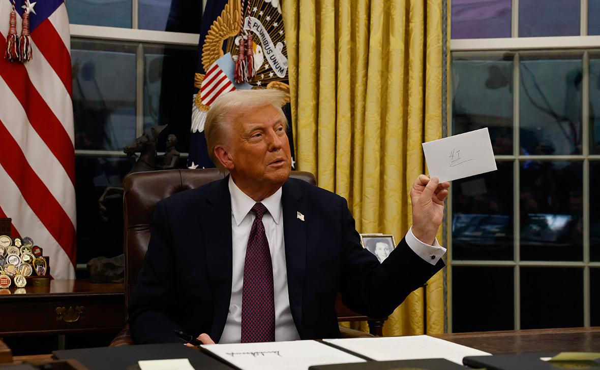 На администрацию Трампа подали в суд из-за новых указов.