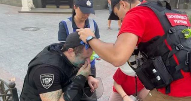 В Одессе в драке после ЛГБТ-марша пострадали 29 полицейских.
