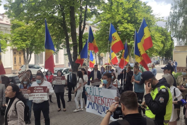 Директор ЖДМ: В ближайшие шесть месяцев предприятие не обанкротится.