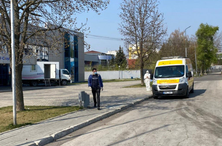 За первые два дня центр COVID-19 на Moldexpo принял 49 пациентов.