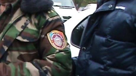 Un angajat al DIP, reţinut în flagrant delict pentru trafic de influenţă. Foto: mai.gov.md