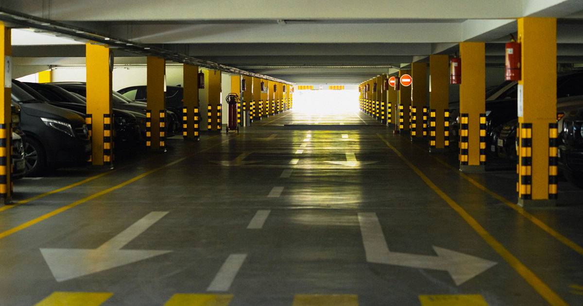 Conducerea aeroportului ia în calcul construcția unei noi parcări.