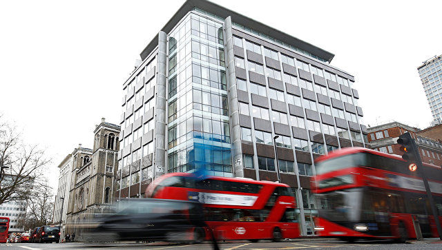 В Лондоне в офисе Cambridge Analytica начались обыски, сообщили СМИ. Фото: Reuters