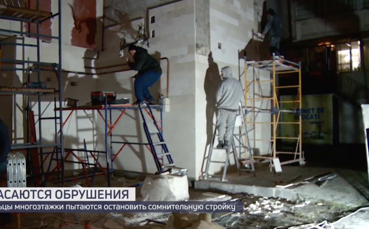 Жильцы многоэтажки на Ботанике пытаются остановить сомнительную стройку.