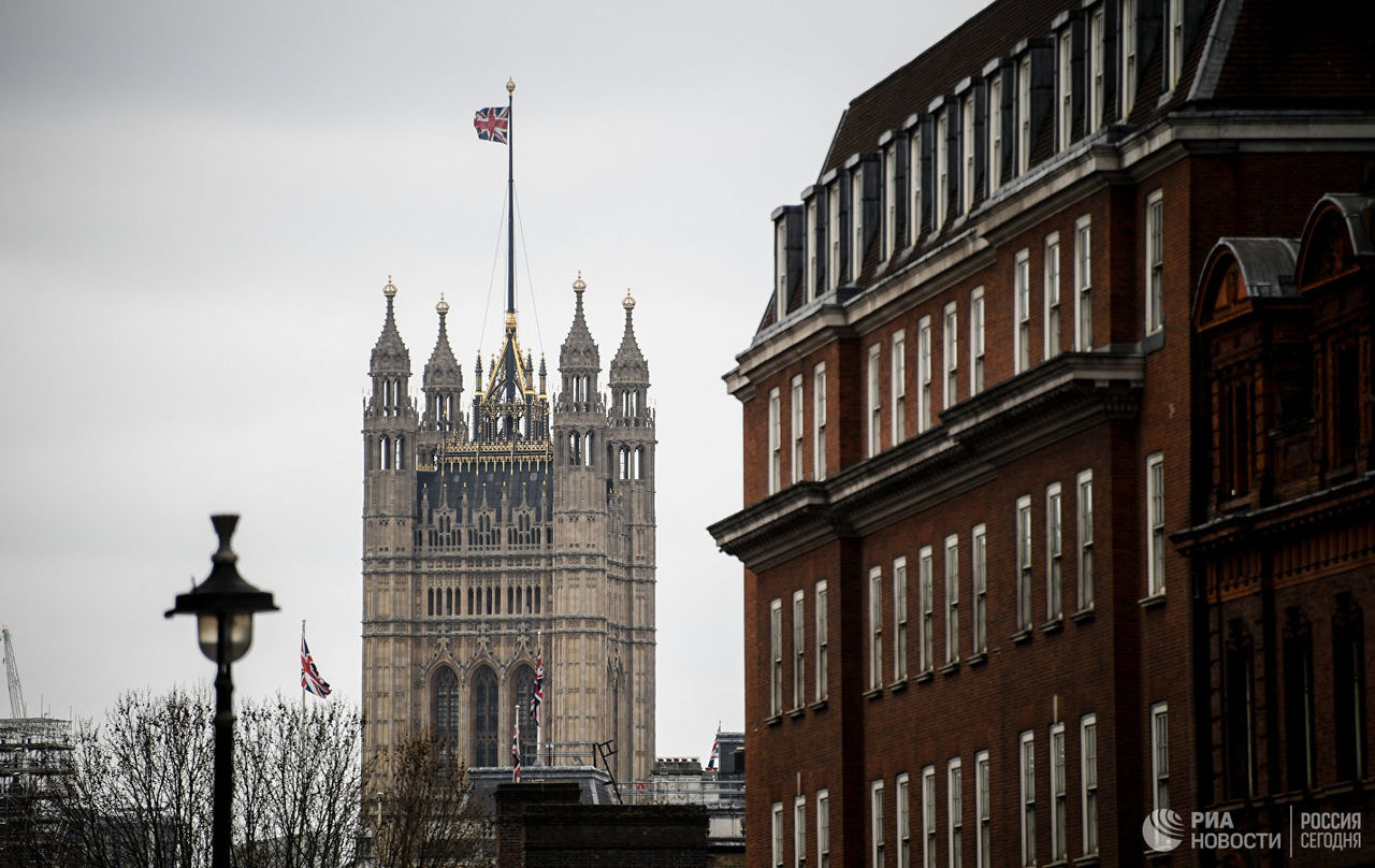 Британский парламент выступил против Brexit без сделки при любых условиях.