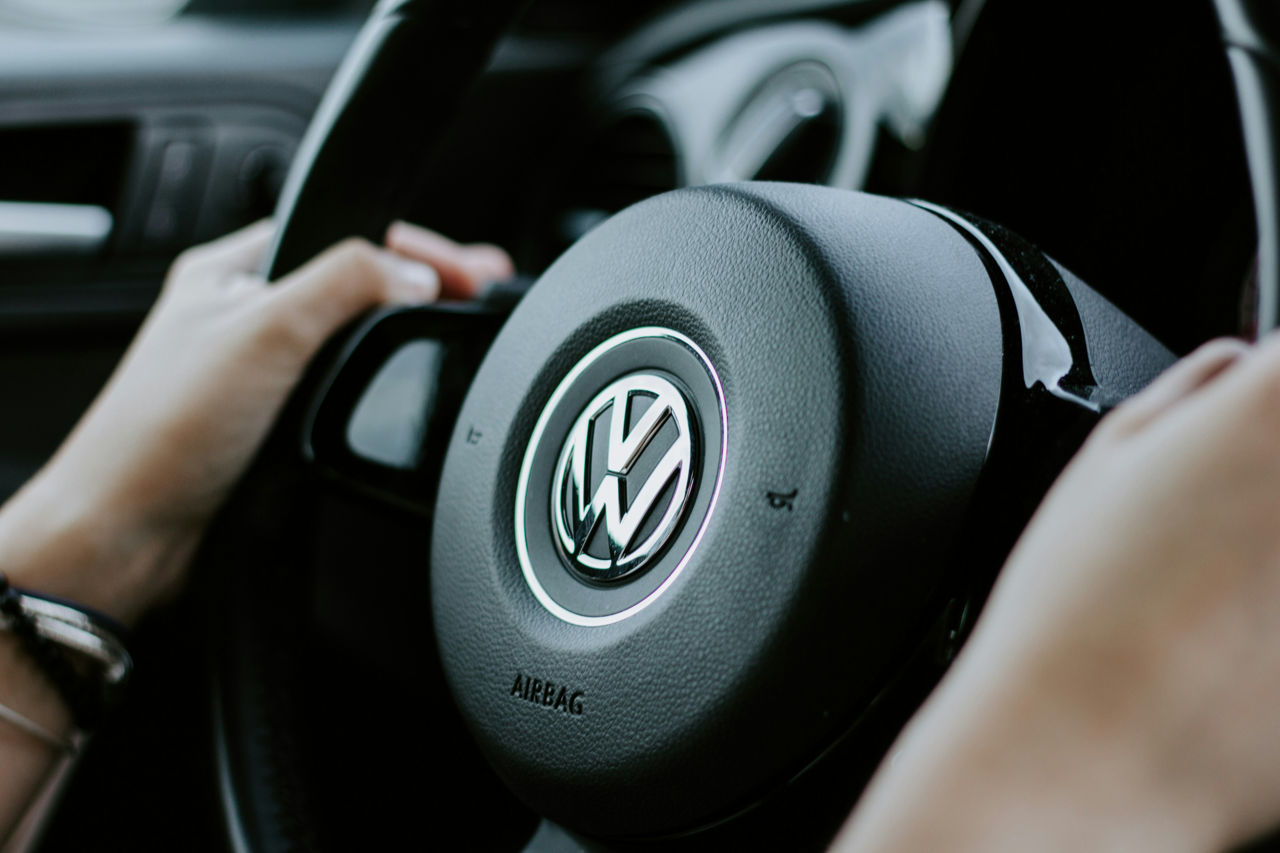 Volkswagen вдвое сократит модельный ряд в рамках реструктуризации.