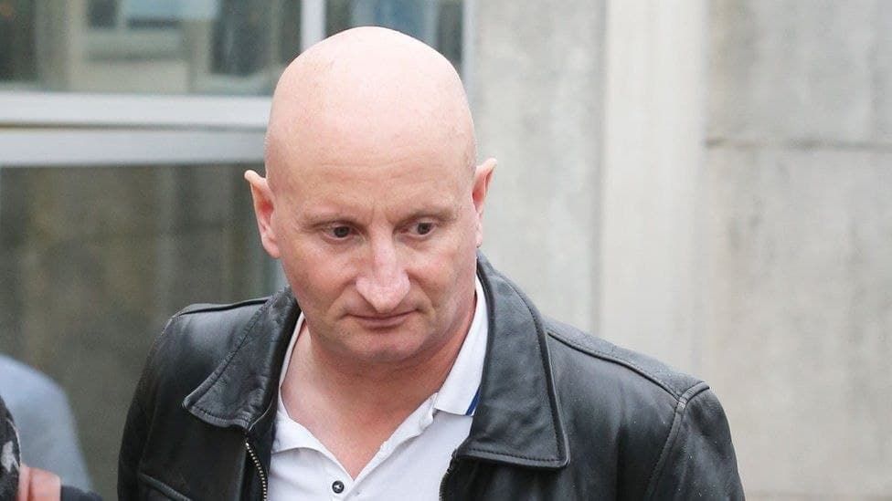 В Великобритании серийного убийцу кошек Стивена Буке приговорили к пяти годам тюрьмы.