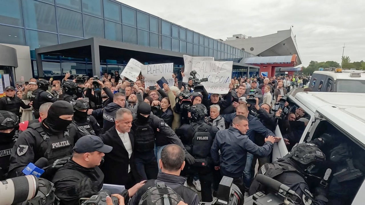 Conturile bancare letone ale lui Plahotniuc, folosite pentru a plăti curse charter, iahturi și concerte Drive.