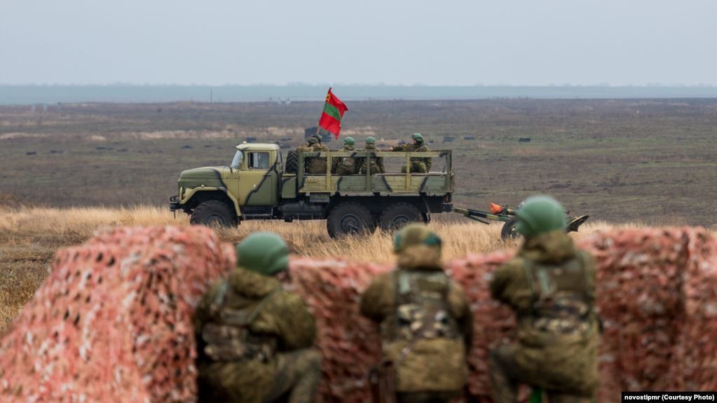 В Приднестровье военнослужащий случайно застрелил сослуживца.