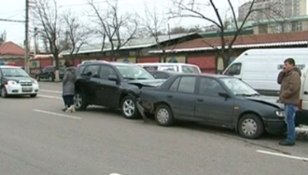 Oamenii legii urmează să stabilească cine se face vinovat de producerea impactului.