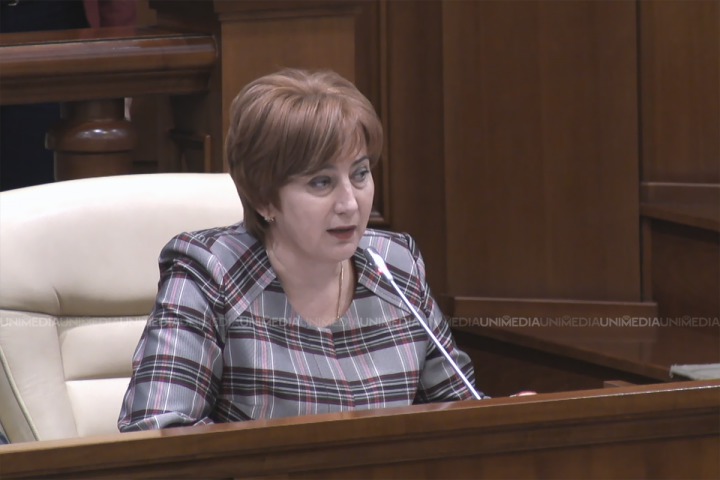 Aliona Babiuc a preluat totuși funcția de deputat în Parlament