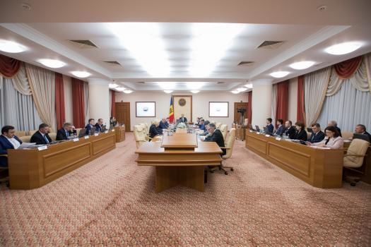 Одобрен проект об услугах для лиц с ограниченными возможностями.