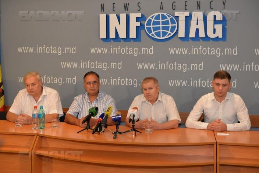 Ассоциация историков и политологов Молдовы: Только Додон в состоянии спасти государственность Молдовы.