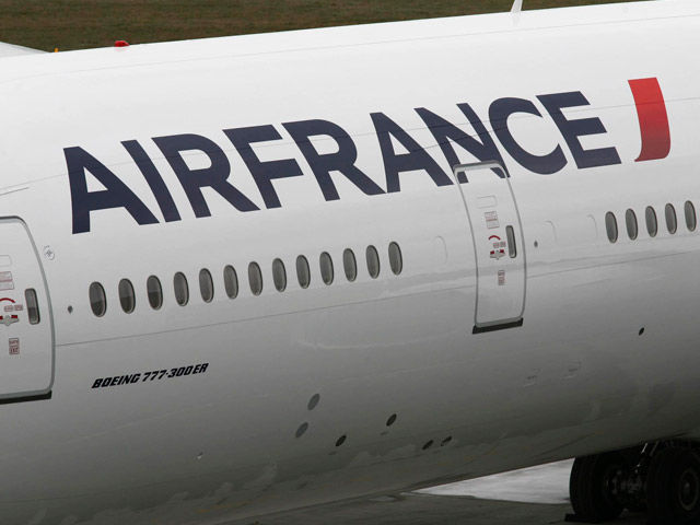ЧП произошло на рейсе Париж - Сеул компании Air France.