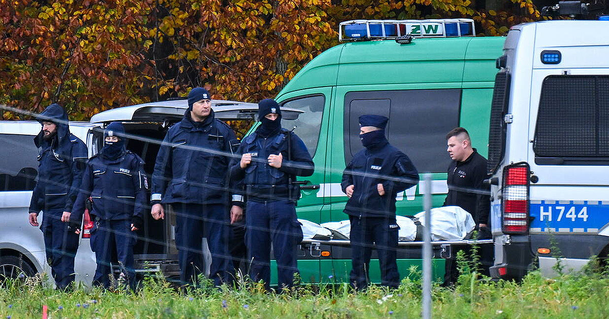 В Польше в реке, возле границы с РФ, нашли тело офицера территориальной обороны.