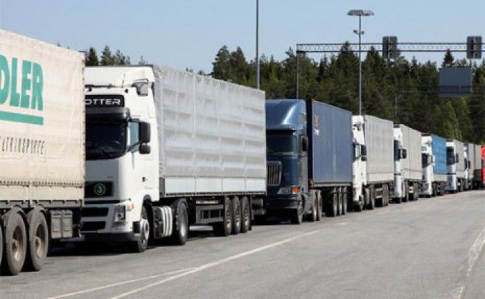 Moscova suspendă regimul liberalizat pentru transportatorii de mărfuri din Moldova.
