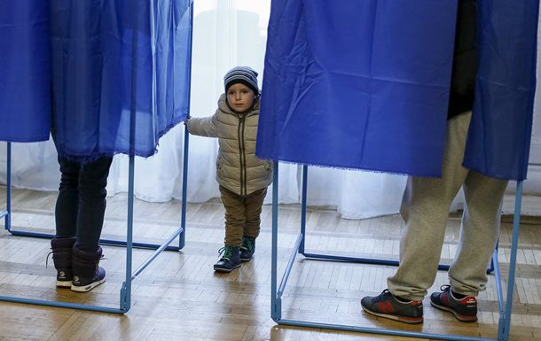 В Украине проходит второй тур местных выборов.