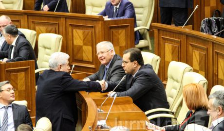 Инициативу выдвинули, поддержавшие идею ПКРМ, депутаты ДП. Фото: Jurnal.md