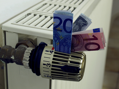 Locuitorii Capitalei, care beneficiază de energie termică centralizată, au primit primele facturi la căldură din acest sezon.
