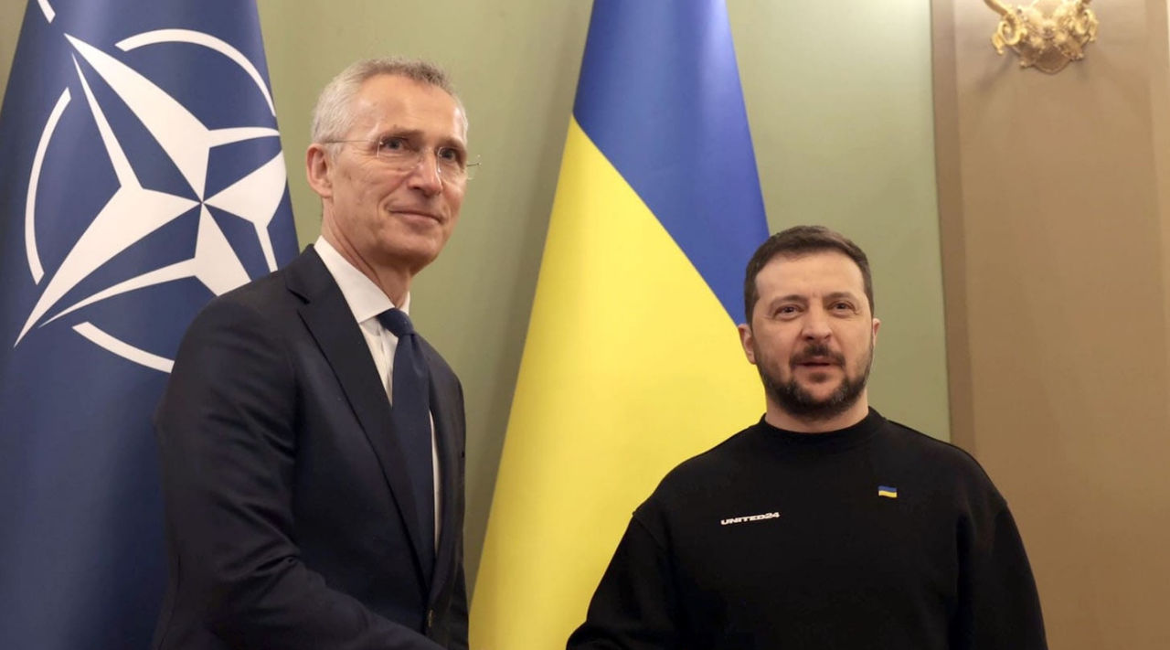 Столтенберг в Киеве: Для украинцев будет трагедией, если Россия победит.