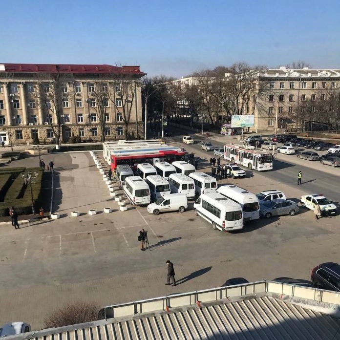 В Бельцах водители маршруток требуют повышения тарифа на проезд до 5 леев.