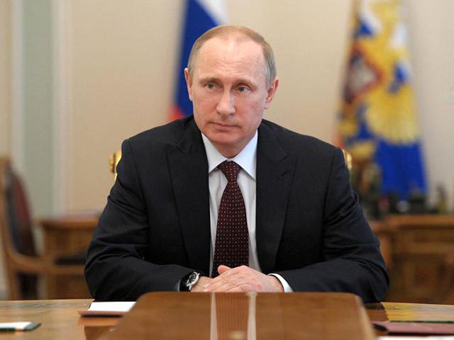 Путин не согласен с мнением, что на итоги голосования оказало влияние присутствие российских военных на полуострове. Фото: Пресс-служба Президента России