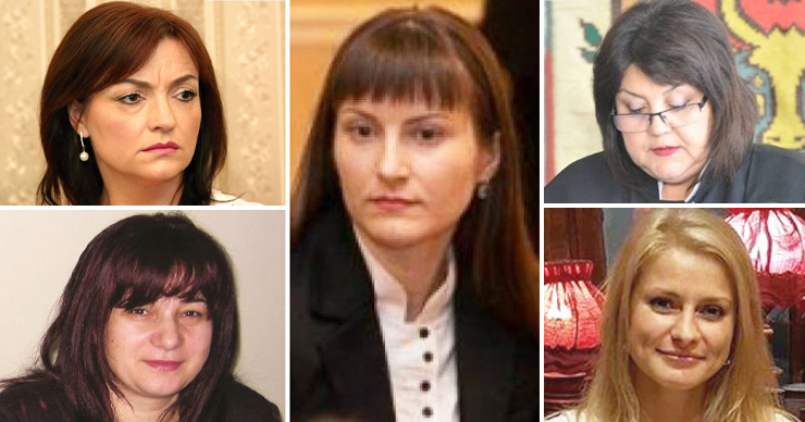 Пятеро судей, ранее обвиненных в актах коррупции, были оправданы.