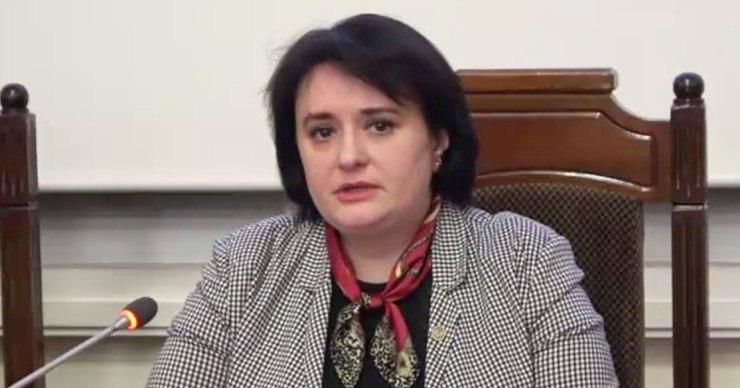 Пациенты с легкой формой COVID-19 будут получать лечение на дому.