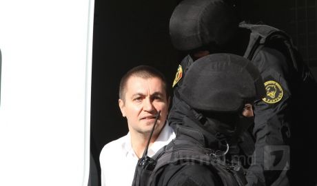 Avocaţii lui Platon, eliminaţi din proces şi amendaţi