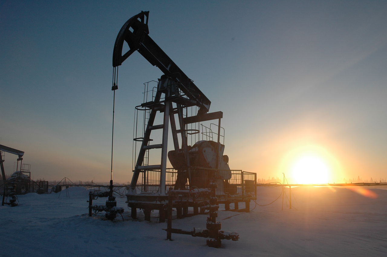 Апрельские фьючерсы на нефть Brent на лондонской бирже ICE Futures подорожали на $1,14 (1,94%) - до $60,04 за баррель. Фото: ru-an.info