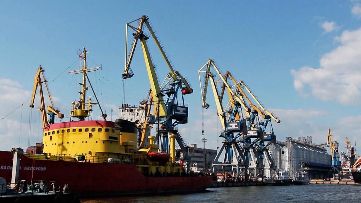 Второе судно для загрузки металлопродукции прибыло в порт Мариуполя.
