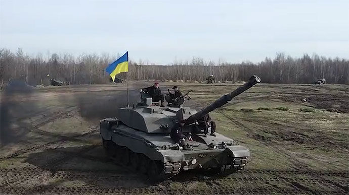 Резников принимал участие в обкатке британских танков Challenger 2.