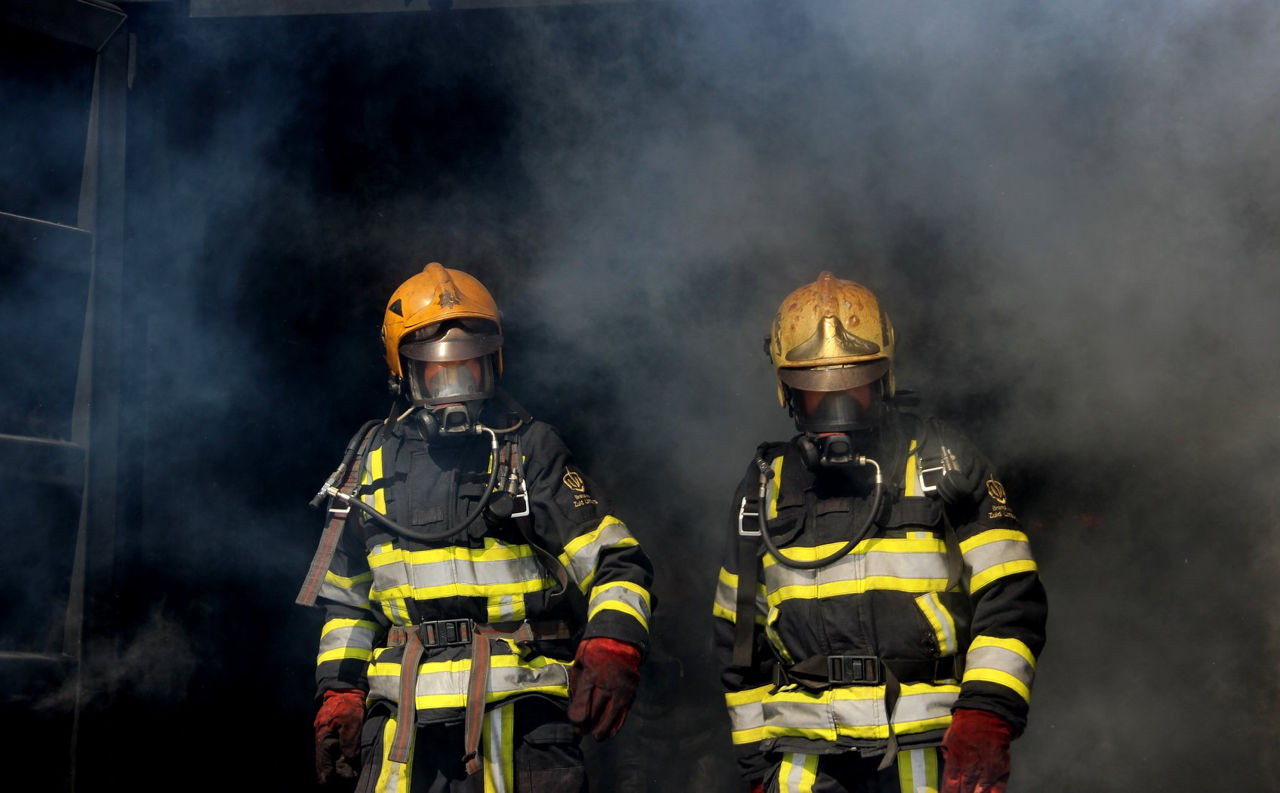 27 de persoane, inclusiv șase copii, evacuate din zona de risc în urma unui incendiu izbucnit în Capitală.