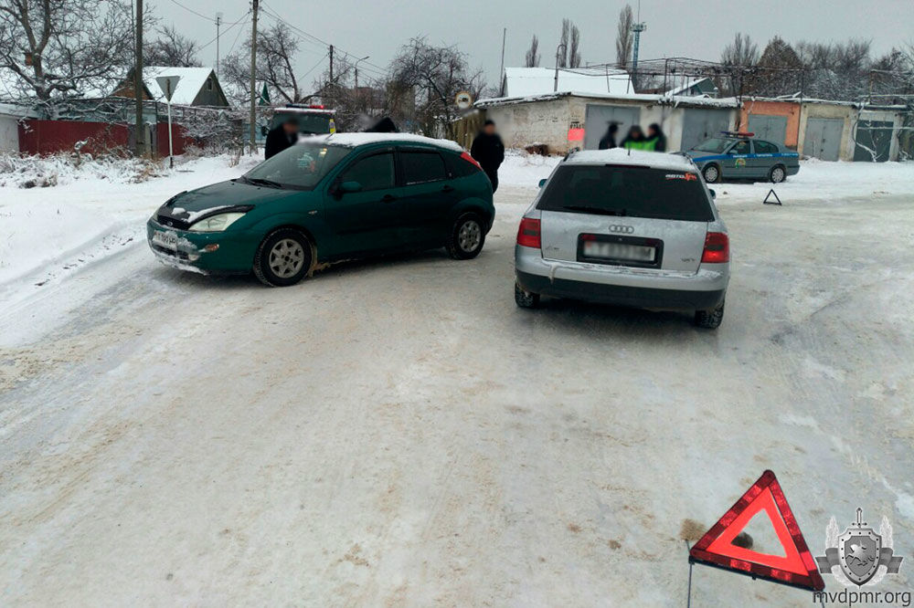 5 аварийных ситуаций произошли из-за того, что водители не выдержали безопасную дистанцию.