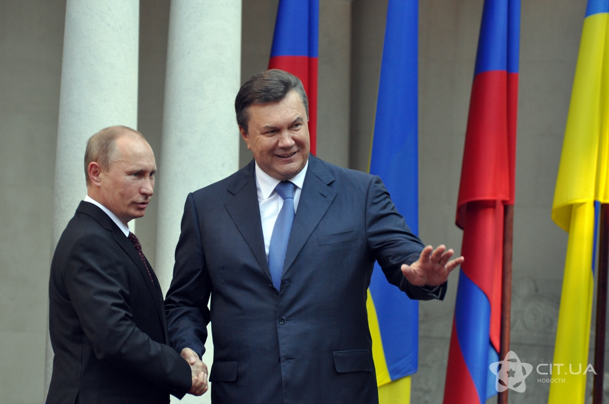 По словам Путина, евразийская интеграция будет продвигаться без противопоставления другим интеграционным проектам, в том числе Евросоюзу.