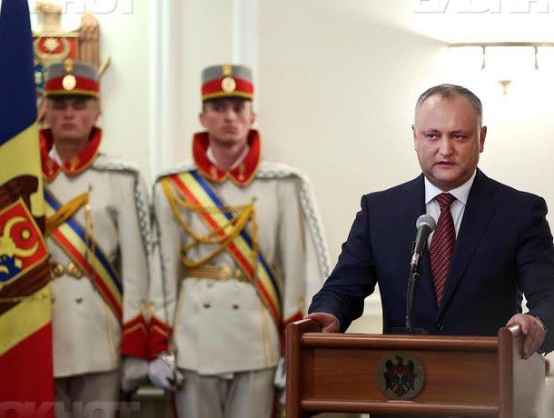 Президент Молдовы Игорь Додон вылетел в Стамбул.