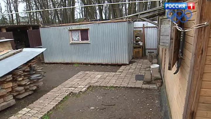 Представители мэрии обещали помочь и с оказанием медицинской помощи семье в случае необходимости.