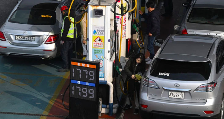 Coreea de Sud interzice parțial utilizarea mașinilor pe fondul șocului petrolier.