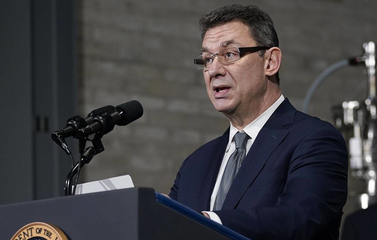Глава фармацевтической компании Pfizer Альберт Бурла.