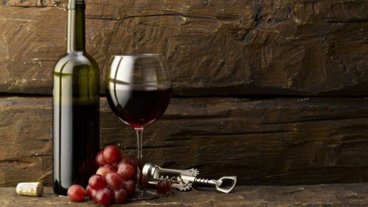 Vinurile moldovenești Chateau Vartely și Cricova Crisecco Brut se numără printre vinurile pe care merită să le guști în 2016.