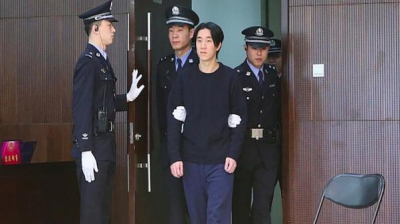Fiul actorului Jackie Chan a ajuns după gratii. Bărbatul în vârstă de 32 de ani a fost condamnat la şase luni de închisoare pentru posesie și consum de droguri.