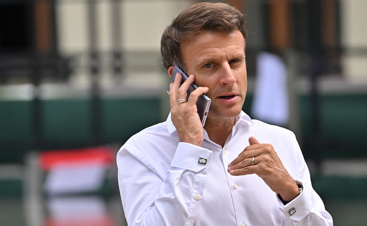 Macron l-a îndemnat pe Lukașenko să nu se implice în războiul Rusiei împotriva Ucrainei.