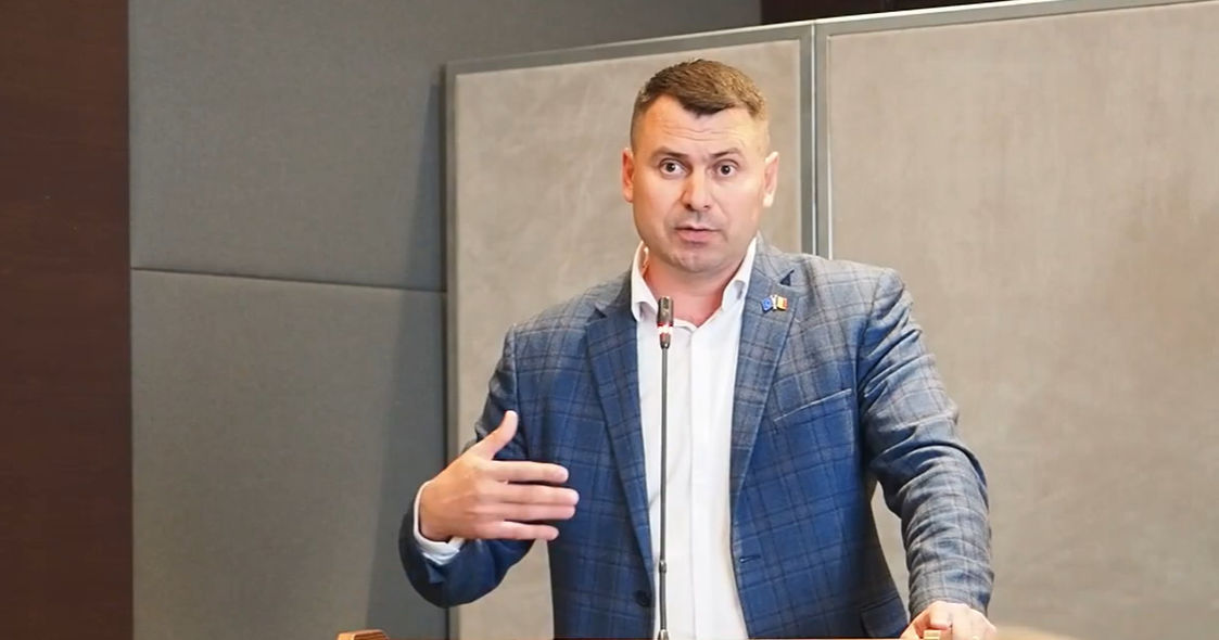 Costiuc a depus o cerere de înregistrare a listei de candidați la CEC.