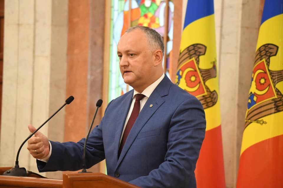 Додон: Молдова продолжит получать российский газ через Украину