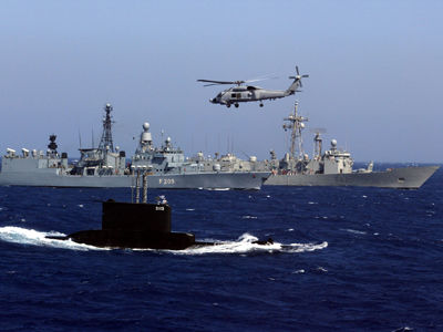 Exerciţiu spectaculos desfăşurat de NATO în Marea Mediterană. 